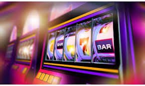 Bàn baccarat live dealer tại sảnh casino trực tuyến W88 com
